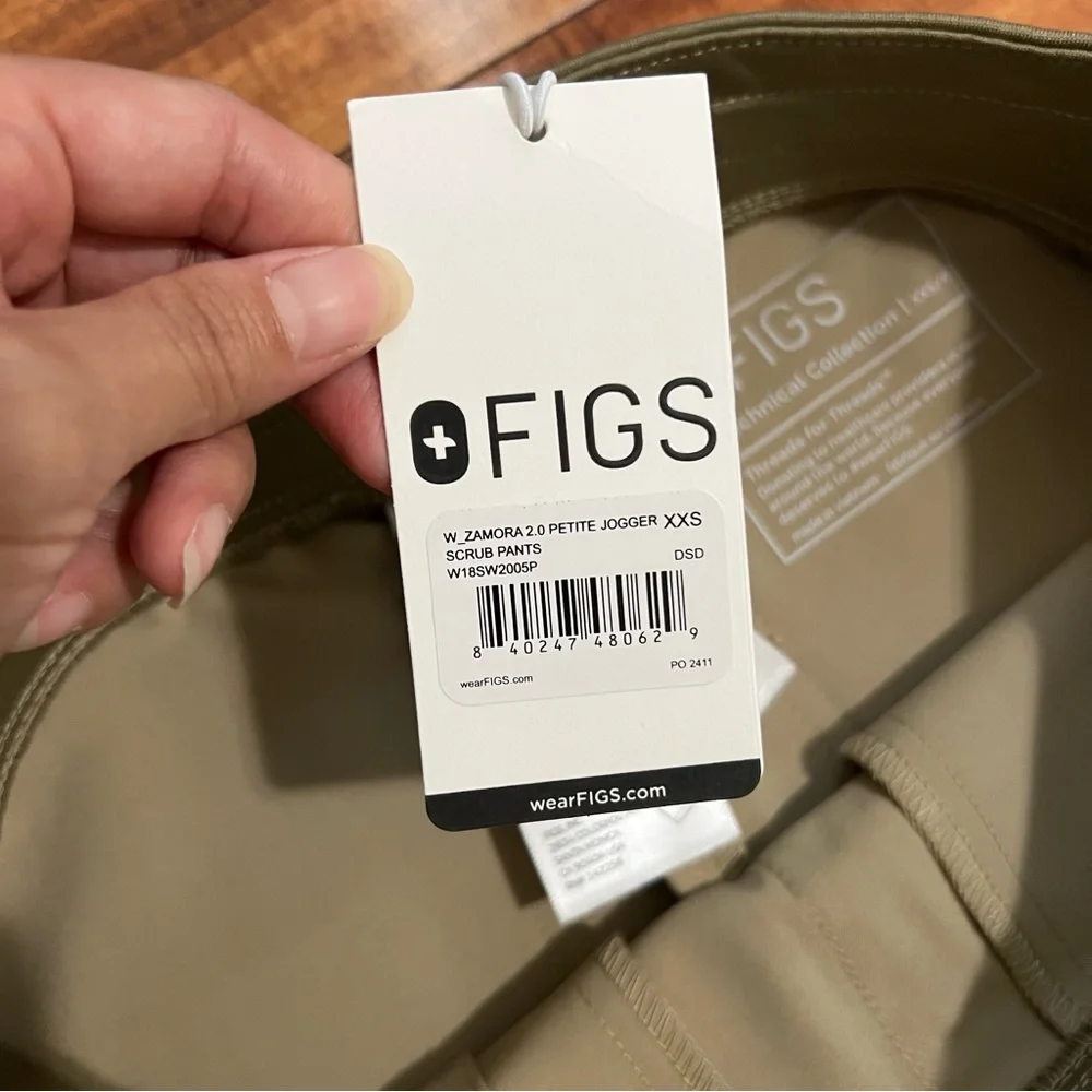 FIGS Zamora Jogger 2.0 in Sandstone - Picture 6 of 6